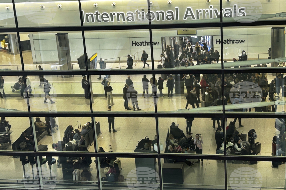 "Хийтроу" може да загуби титлата си на най-натовареното летище в Европа