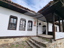 Село Радибош - килийно училище и църква