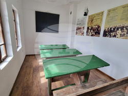 Село Радибош - килийно училище и църква