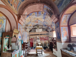 Село Радибош - килийно училище и църква