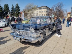 Кюстендил - изложение на ретро автомобили - благотворителна кауза