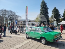 Кюстендил - изложение на ретро автомобили - благотворителна кауза
