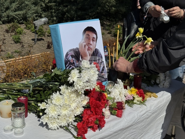 Казанлъчани настояха за справедлив процес и наказания на всички отговорни за смъртта на 47-годишен мъж, починал при арест