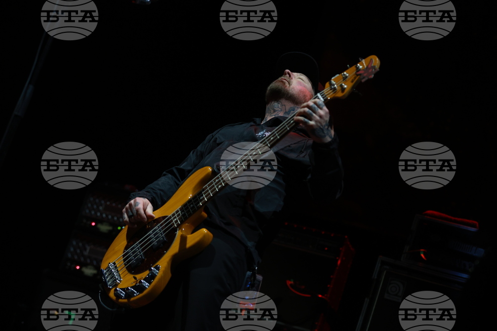 Концерт - „Драунинг Пуул” (Drowning Pool)