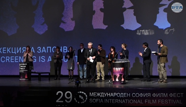 Украинската режисьорка Жана Озирна и филмът ѝ „Меден месец“ спечелиха голямата награда на „София филм фест“