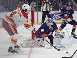 Flames Islanders Hockey