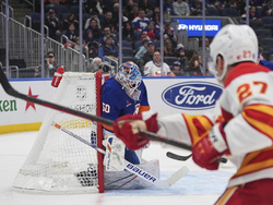 Flames Islanders Hockey