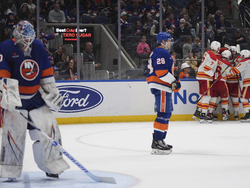Flames Islanders Hockey