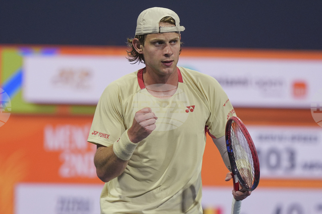 Зизу Бергс и Габриел Диало ще играят на финала на турнира по тенис в Хертогенбош