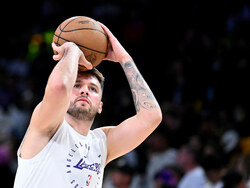 Bulls Lakers Basketball