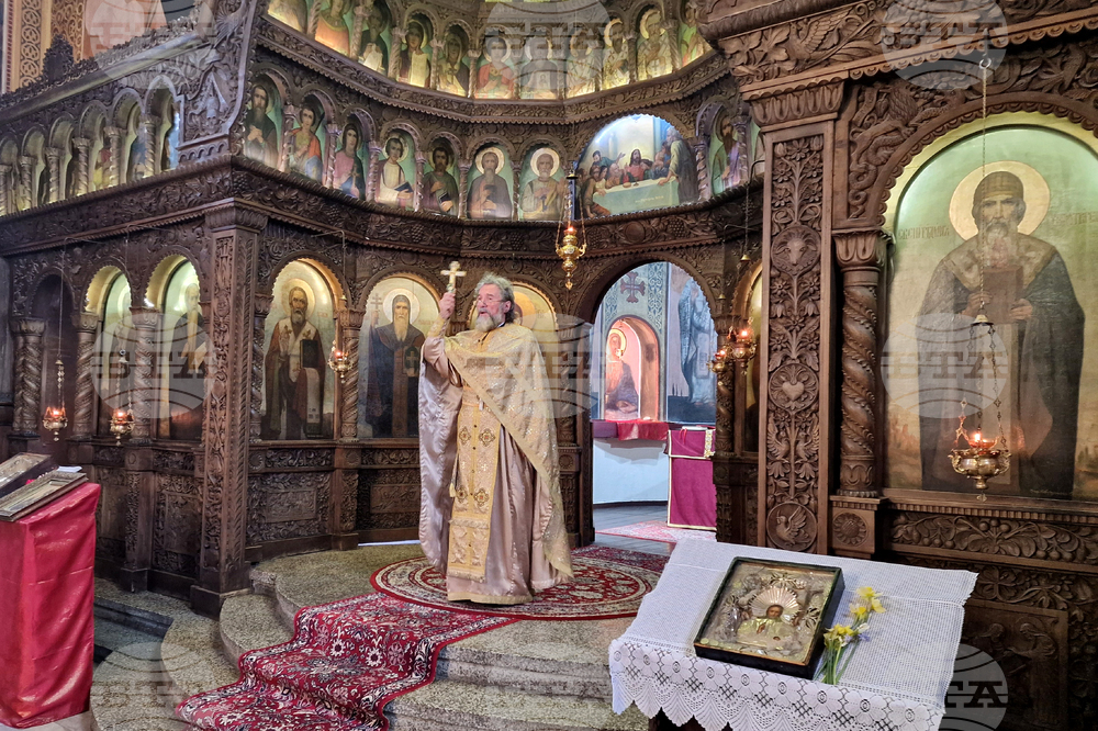 Търговище - Кръстопоклонна неделя - отец Славчо Проданов