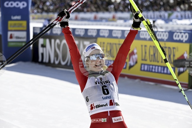 Четирикратната олимпийска шампионка по ски бягане Тереза ​​Йохауг разказа, че е била свидетел на стрелба в търговски център в Осло