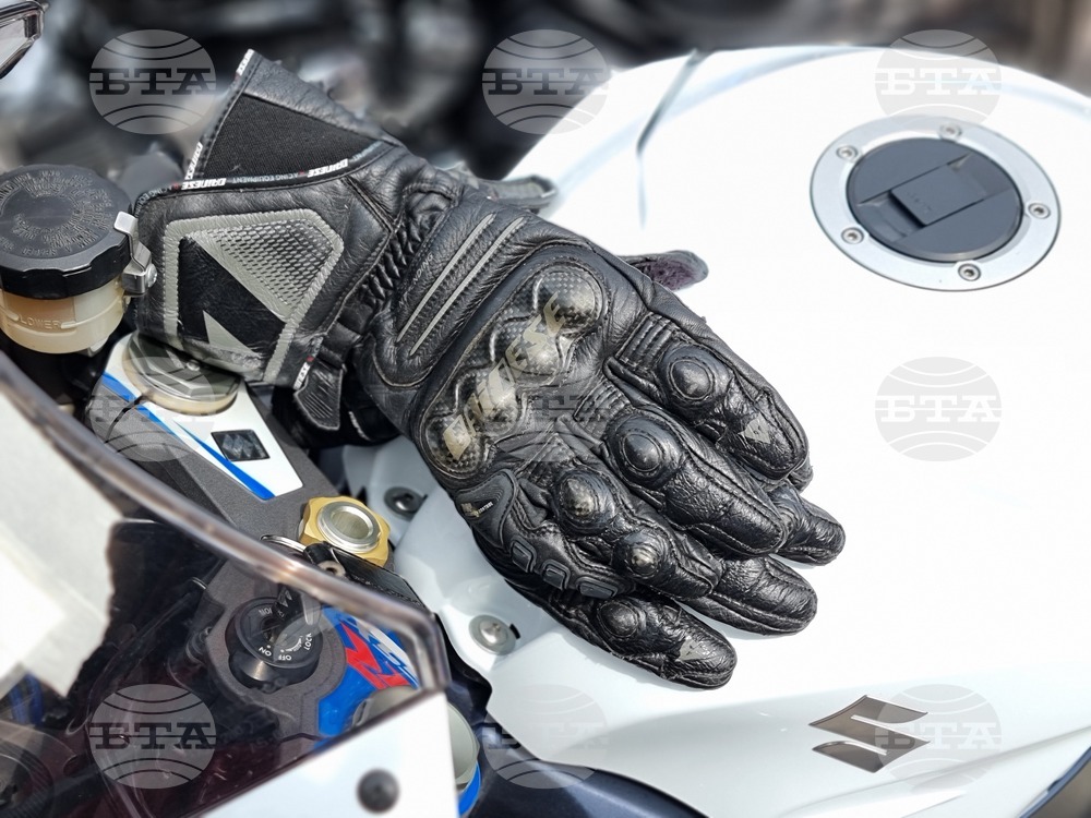 Мотоциклетистите в Турция вече задължително трябва да носят и предпазни ръкавици