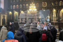 Добрич - Кръстопоклонна неделя - литургия