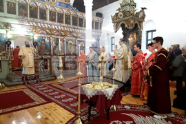 Кюстендил - Света литургия - Неделя Кръстопоклонна