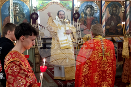 Кюстендил - Света литургия - Неделя Кръстопоклонна