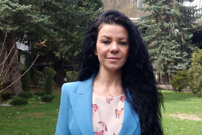От „Искам бебе“ предлагат нуждаещите се от донорски генетичен материал също да бъдат подкрепяни от фонд „Инвитро“, каза Мария Янева