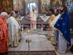 Берковица - митрополит Пахомий - Света литургия