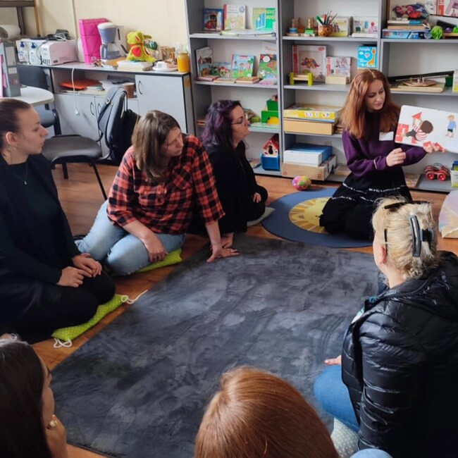 Повече специалисти ще могат да прилагат елементи от програми за ранно детско развитие след обучение в Търговище