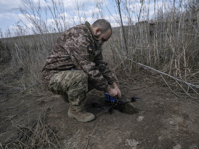 Украйна е нарушила вчера шест пъти договореното спиране на ударите по руски енергийни обекти, каза Москва