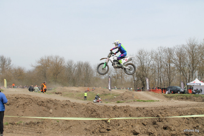 Над 80 състезатели в различни класове взеха участие в Мотокрос "Елхово"