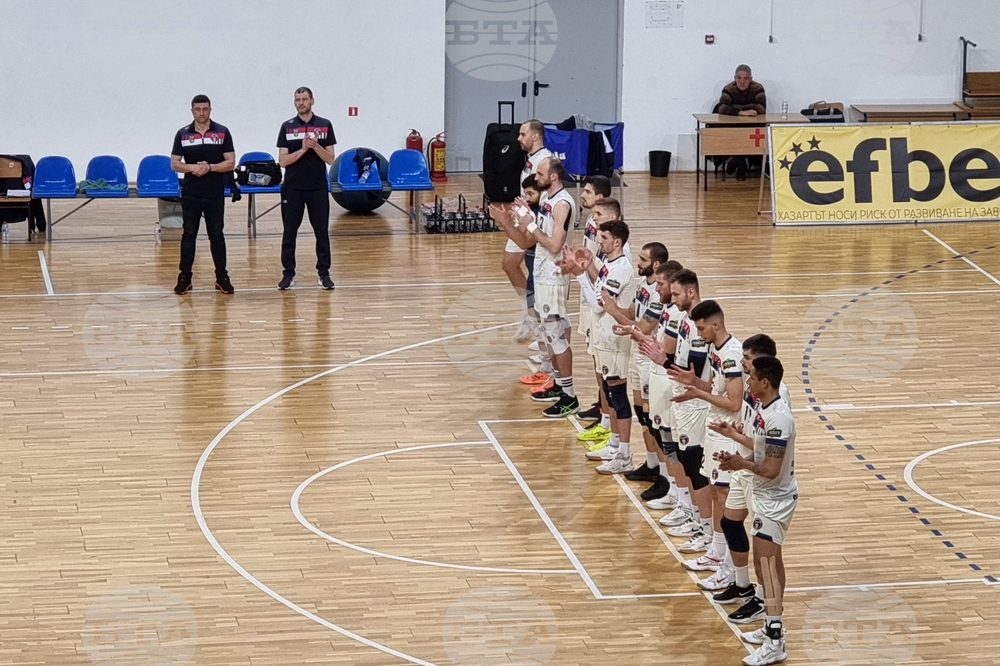 Дея спорт се наложи в три гейма срещу Монтана в шампионата по волейбол