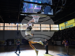 Перник - баскетбол - Мач на звездите - Българи - Чужденци