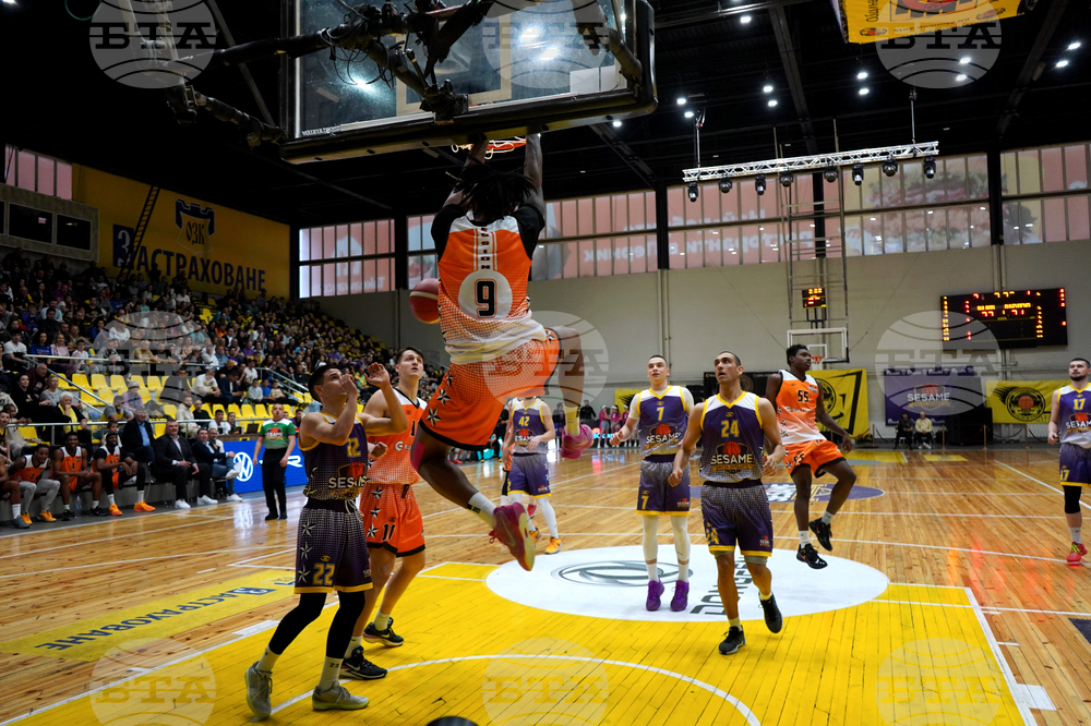 Перник - баскетбол - Мач на звездите - Българи - Чужденци