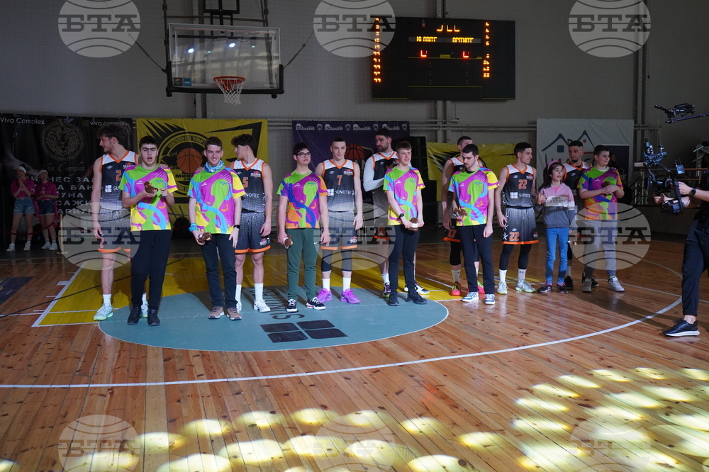 Перник - баскетбол - Мач на звездите - Младите и Опитните