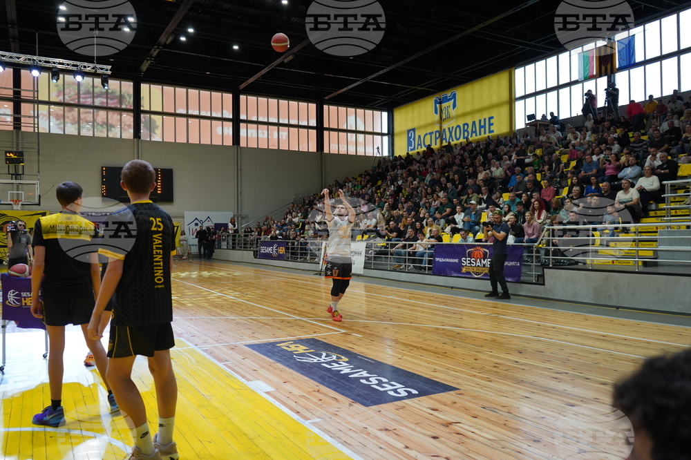 Перник - баскетбол - Мач на звездите - Младите и Опитните