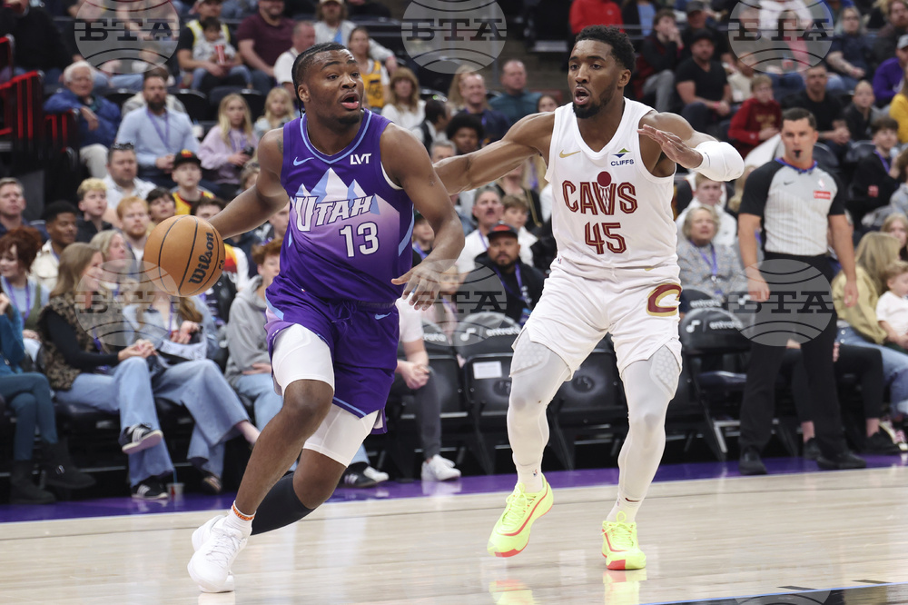 Cavaliers Jazz Basketball