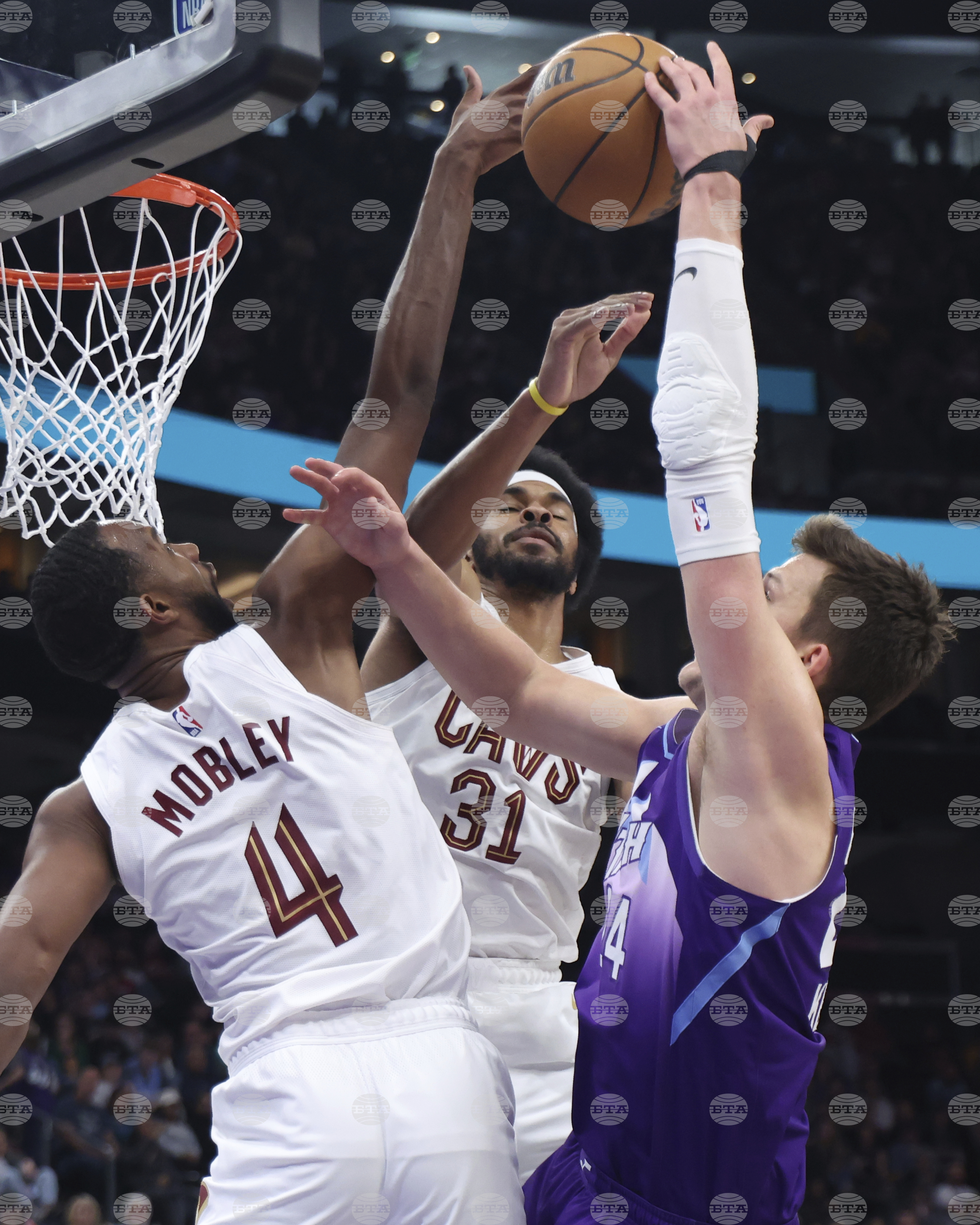 Cavaliers Jazz Basketball