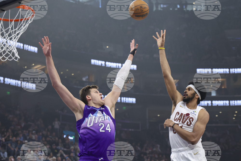 Cavaliers Jazz Basketball