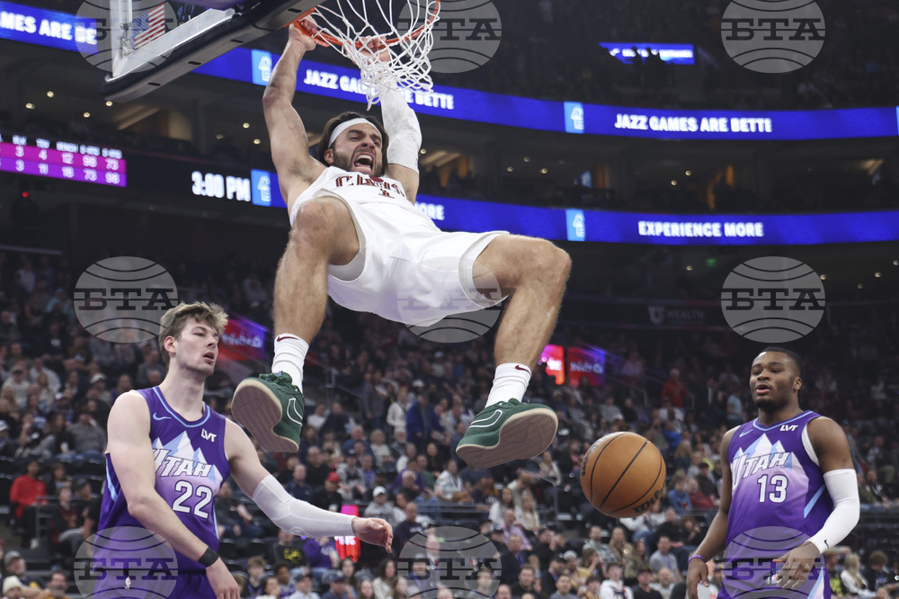 Cavaliers Jazz Basketball