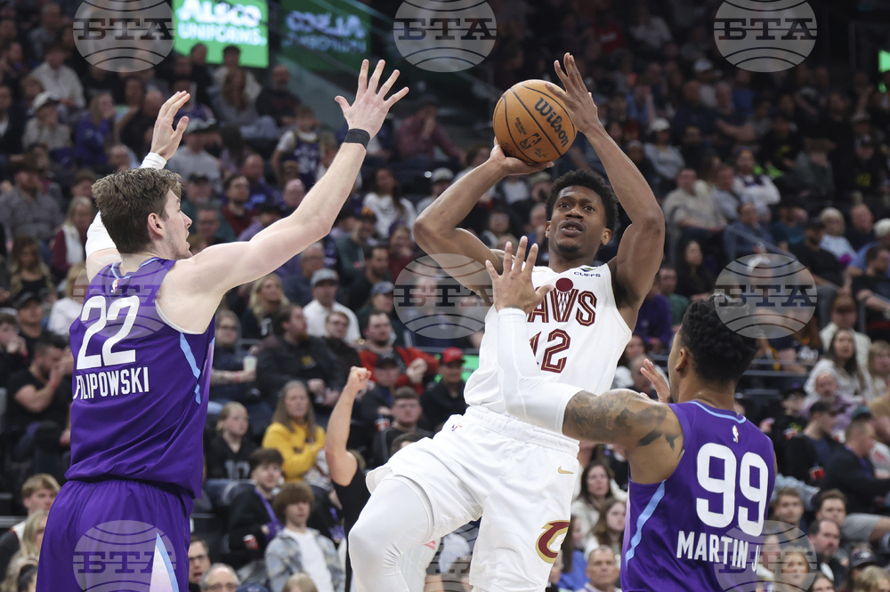 Cavaliers Jazz Basketball
