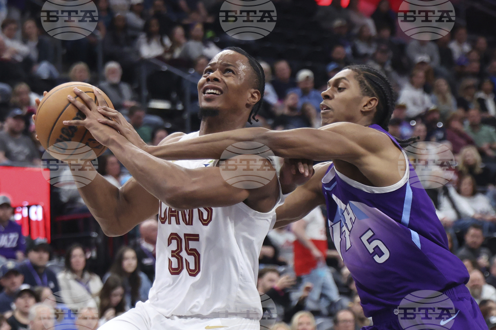 Cavaliers Jazz Basketball