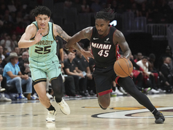 Hornets Heat Basketball