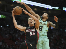 Hornets Heat Basketball