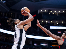 Spurs Raptors Basketball