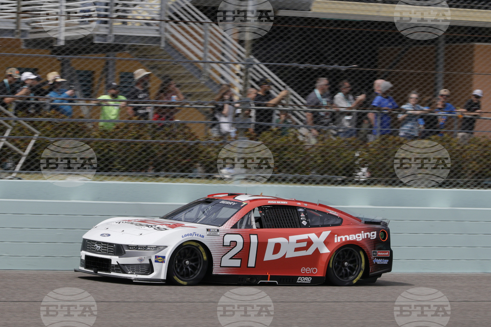 NASCAR Homestead Auto Racing