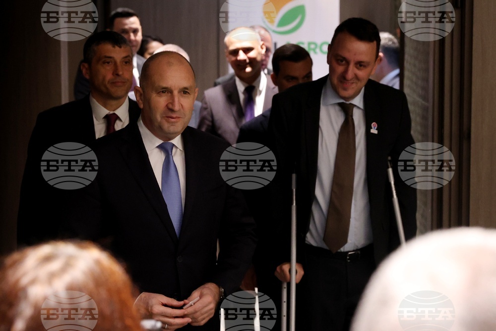 Хотел „Хилтън“ - Румен Радев - среща