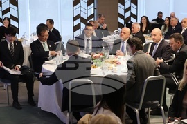 Хотел „Хилтън“ - Румен Радев - среща