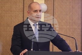 Хотел „Хилтън“ - Румен Радев - среща