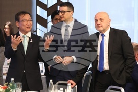 Хотел „Хилтън“ - Румен Радев - среща