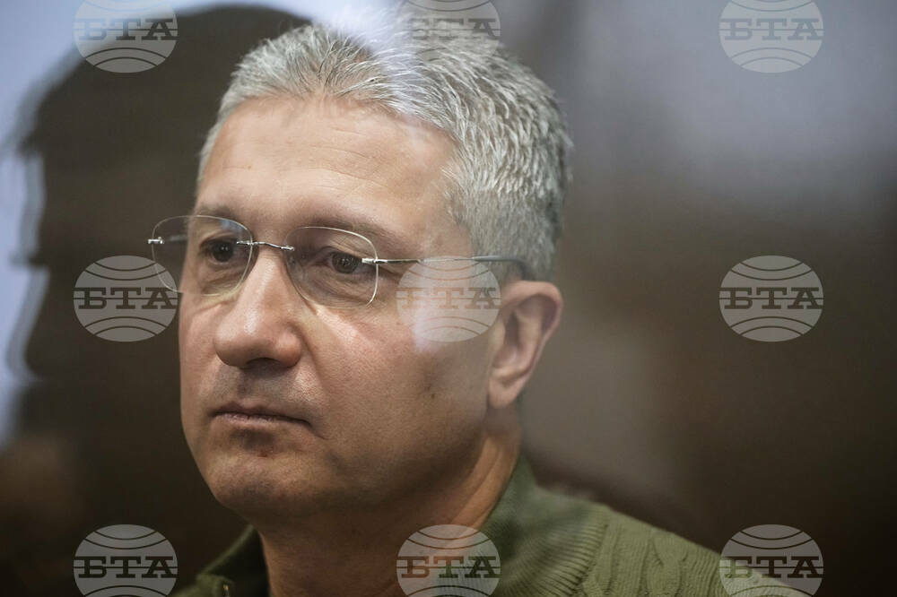 Бивш руски заместник-министър на отбраната е осъден на 13 години затвор за корупция
