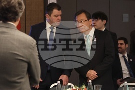 Хотел „Хилтън“ - Румен Радев - среща