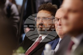 Хотел „Хилтън“ - Румен Радев - среща