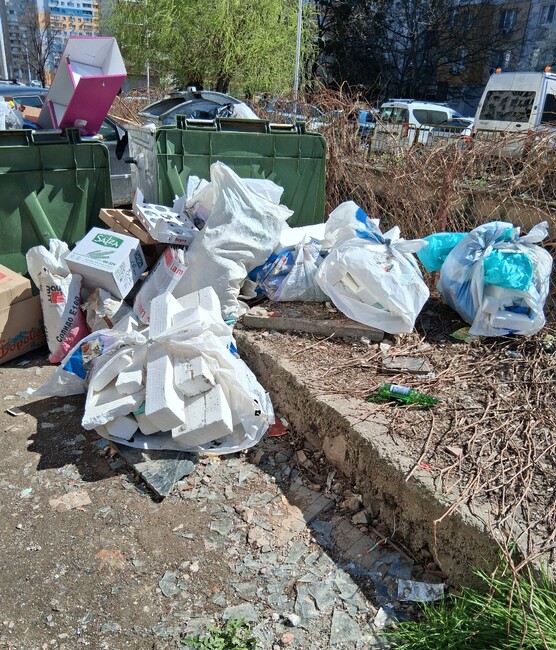 В Стара Загора хванаха нарушители, изхвърлили строителни отпадъци на обществено място