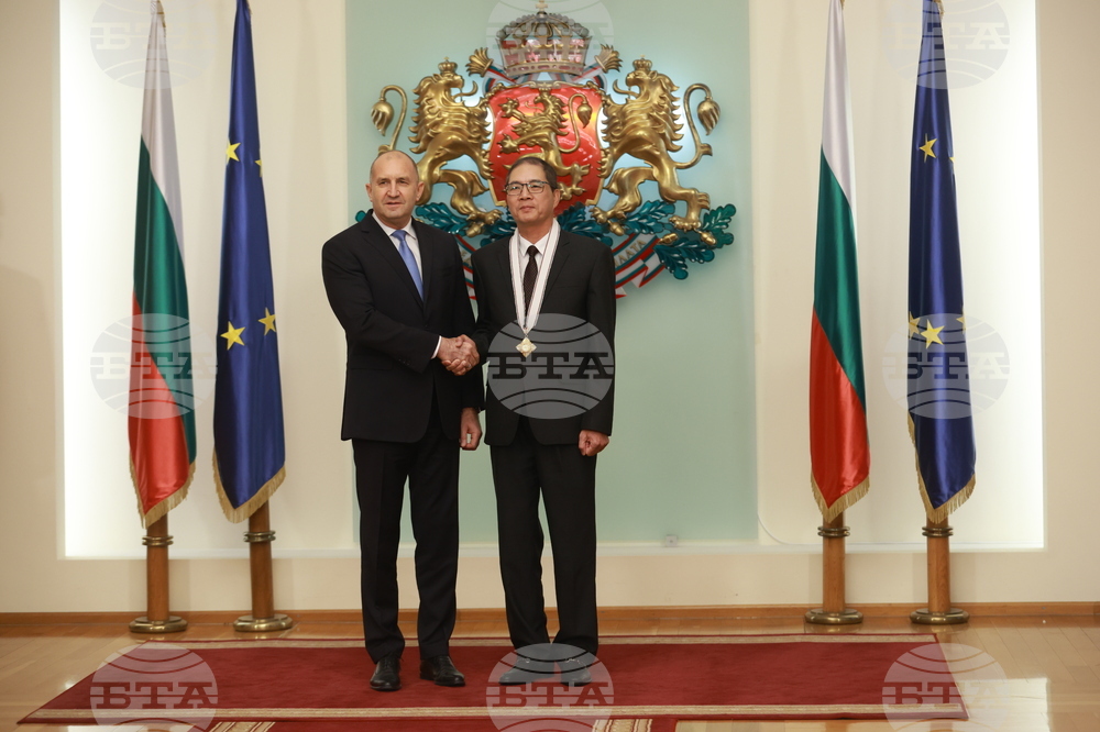 President Radev Confers Order of Madara Horseman on Outgoing Vietnamese Ambassador