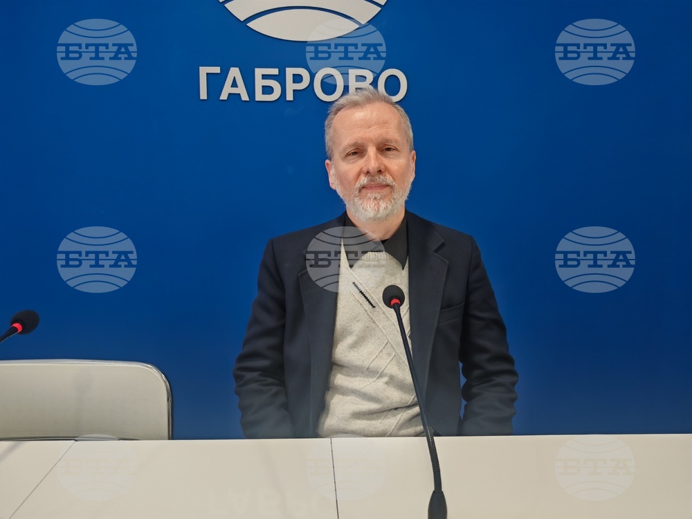 Бронзова вотивна ръка на Бог Сабазий е единствената културна ценност на Регионалния исторически музей в Габрово, участвала в международна изява